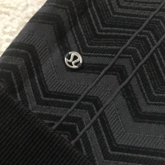 Lululemon Ebb To Street Pant in Heathered Deep Coal, Lower/Medium-Rise, Size 6 - Picture 4 of 13